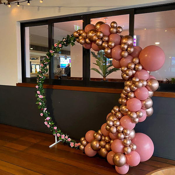 Rose Garland Image
